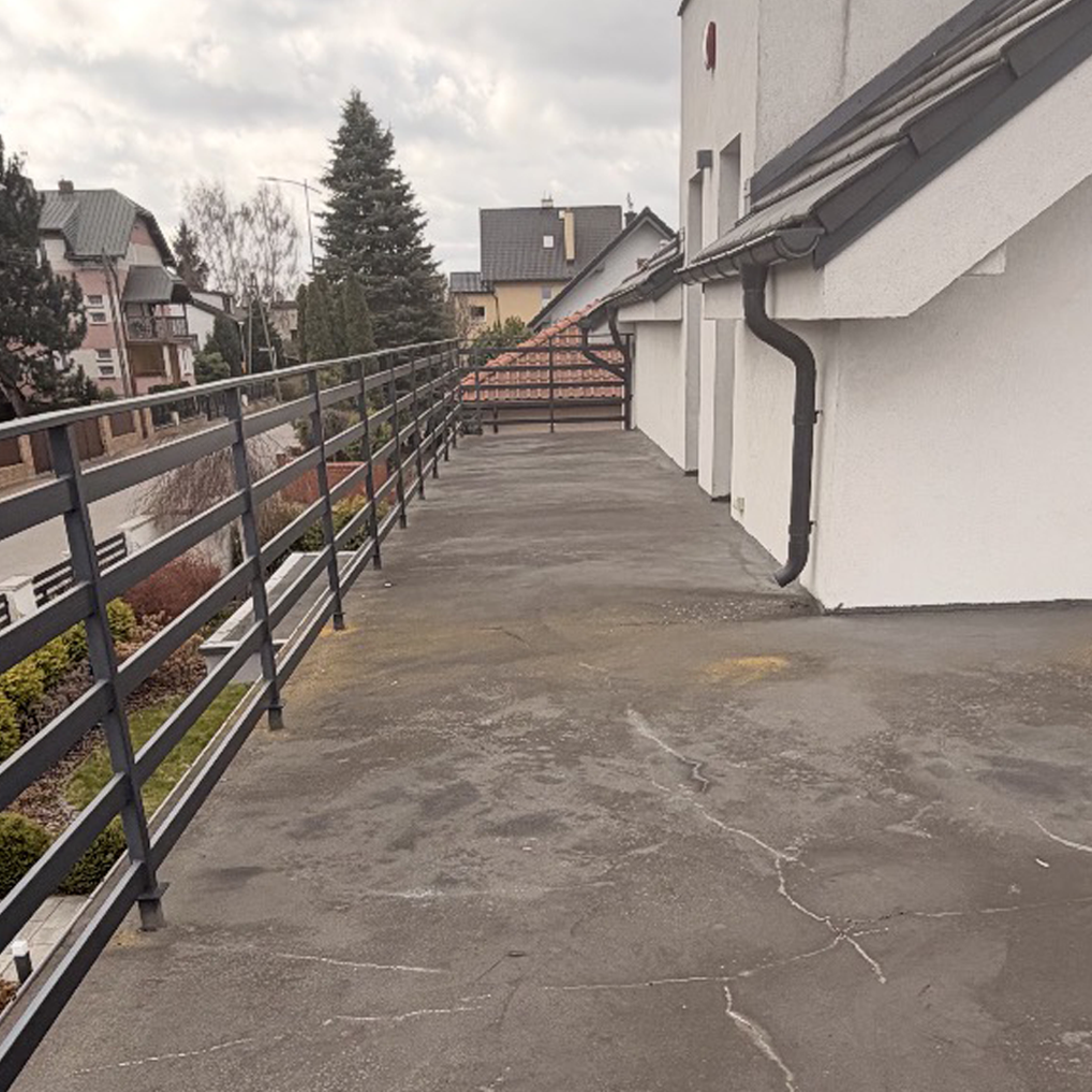 Balkon przed renowacją